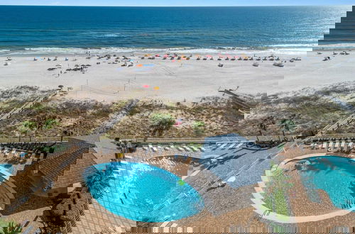 Foto 21 - Windward Pointe 903- Beachfront Indoor Outdoor Pool