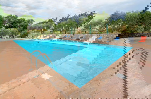 Foto 55 - Apartment in Villa With Swimming Pool