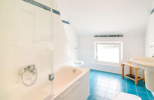 Luxurious Villa With Pool and Sauna, and Very Suitable for Culinary Workshops! - Foto 42