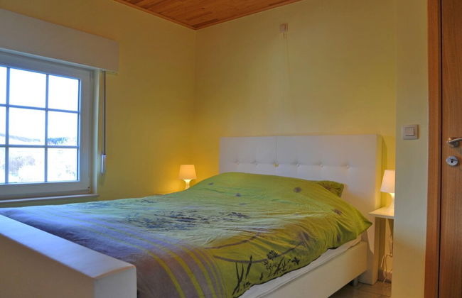 Modern Holiday Home in Somme-leuze With Garden - Foto 9