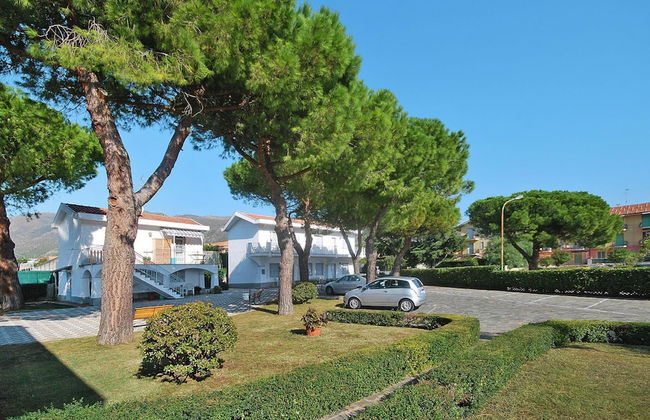 Apartment in Ceriale With Parking Space - Foto 33