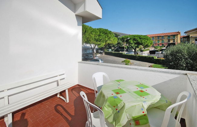 Apartment in Ceriale With Parking Space - Foto 34