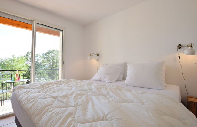 Lovely Villa in Joyeuse With Private Swimming Pool - Photo 8