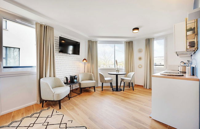 Charming Studio With Rooftop - 2P- Vanves/parc - Foto 13
