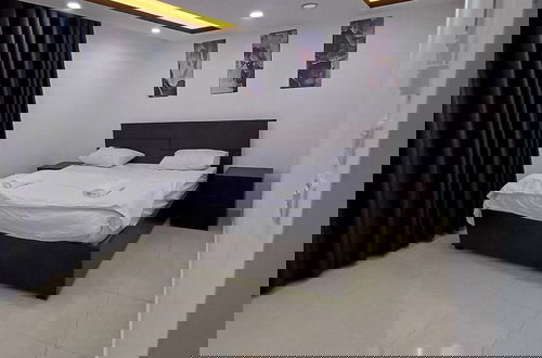 Photo 11 - Laperla Apartment