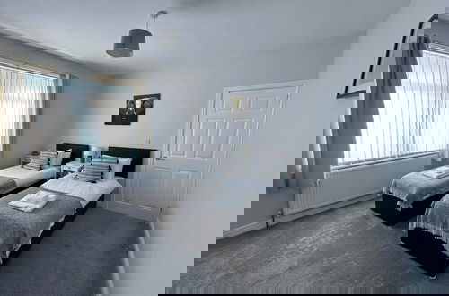 Photo 1 - Storey Apartment - Downstairs 2bed Flat
