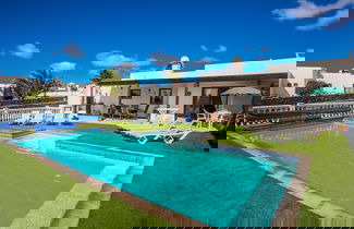Photo 1 - Beautiful 2 Bed Villa With Large Pool Casa Manana