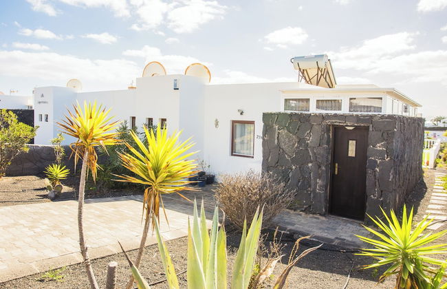 Beautiful 2 Bed Villa With Large Pool Casa Manana - Foto 29