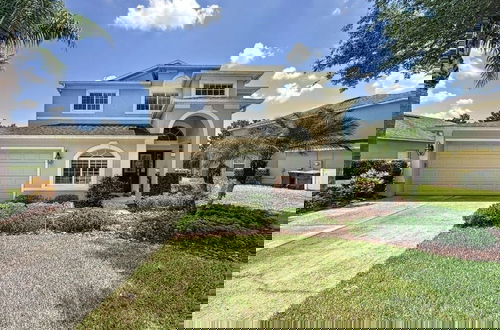 Foto 1 - 4 Bed 4 Bath With Private Pool/spa 4 Bedroom Home by RedAwning