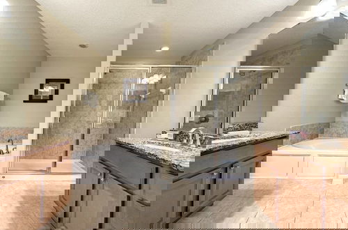 Foto 42 - 4 Bed 4 Bath With Private Pool/spa 4 Bedroom Home by RedAwning