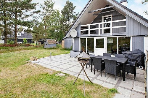 Photo 16 - 6 Person Holiday Home in Oksbol