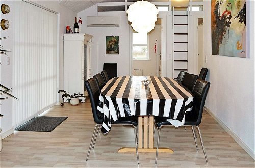 Photo 12 - 10 Person Holiday Home in Hadsund