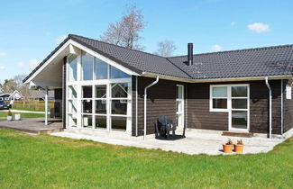 Photo 1 - 10 Person Holiday Home in Hadsund