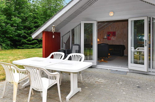 Photo 18 - Bright Holiday Home in Jutland near Lake