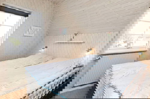Photo 9 - 12 Person Holiday Home in Ringkobing