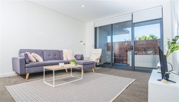 Photo 1 - Cozy One Bed APT Closes To Airport In Arncliffe