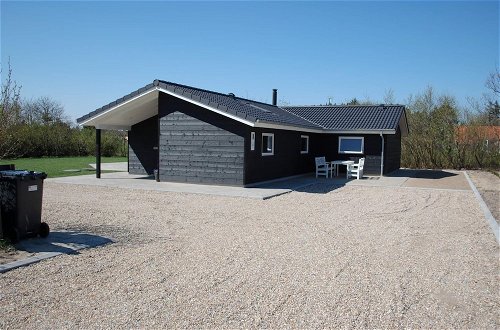 Photo 30 - 8 Person Holiday Home in Blavand