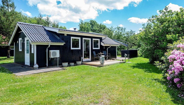 Photo 1 - 4 Person Holiday Home in Hovborg