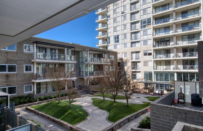 Spacious 1-Bedroom Apartment With Parking - Photo 13
