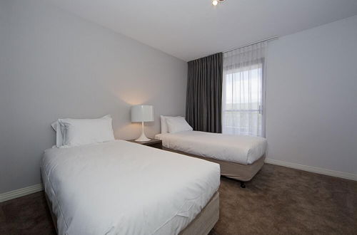 Photo 3 - Accommodate Canberra - Griffin