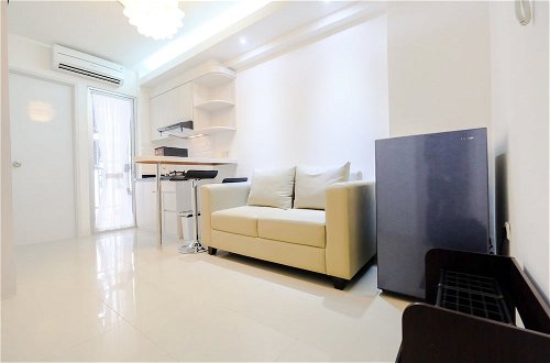 Photo 17 - New & Clean Bassura City Apartment