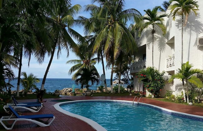 Ocho Rios Beach Resort at ChrisAnn - Photo 22