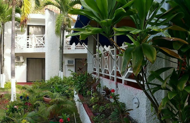 Ocho Rios Beach Resort at ChrisAnn - Photo 23