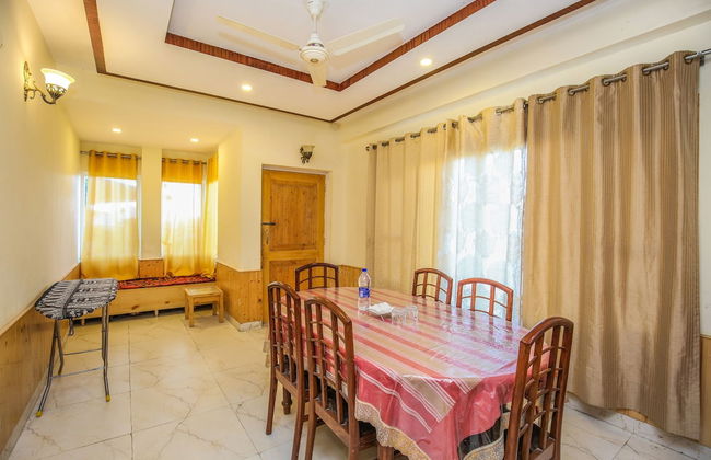 OYO 12187 Home Luxury Studio Kasauli - Foto 14