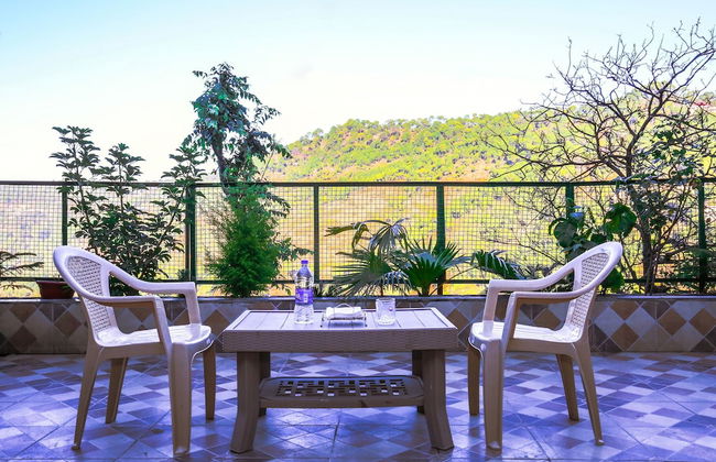 OYO 12187 Home Luxury Studio Kasauli - Foto 11