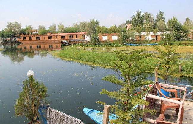 Golden Crest Houseboats - Photo 45