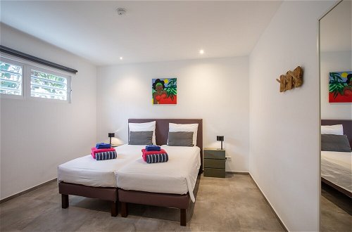 Foto 4 - Casa Maria Curacao. Luxury 6 Bedroom Villa Next to Supermarket & Jan Thiel Beach