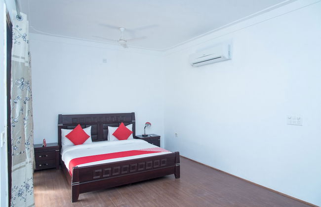 OYO 11064 Home Elegant 3BHK Villa Near Hiran Magri - Foto 3