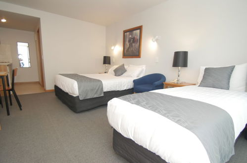 Photo 11 - ASURE Christchurch Classic Motel & Apartments