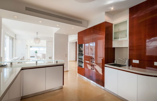 Luxurious Villa with great location - Foto 28