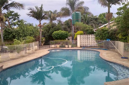Photo 29 - Charming 6-bed House With Swimming Pool in Harare