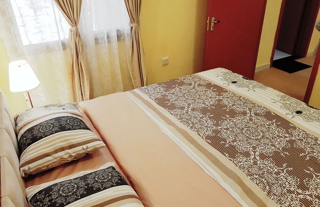 Cozy 2 Bedroom Apartment - Photo 6