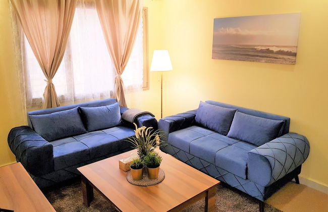 Cozy 2 Bedroom Apartment - Photo 1