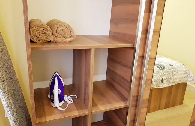 Cozy 2 Bedroom Apartment - Photo 5