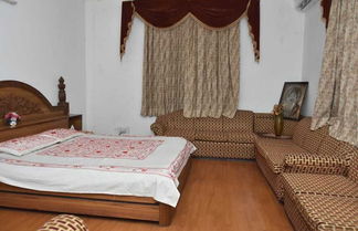 Foto 2 - Remarkable 6-bedroom Farmhouse in South Delhi