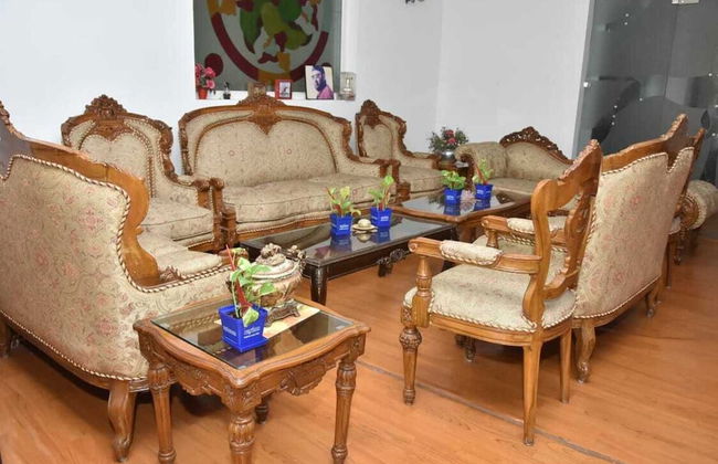 Remarkable 6-bedroom Farmhouse in South Delhi - Photo 6