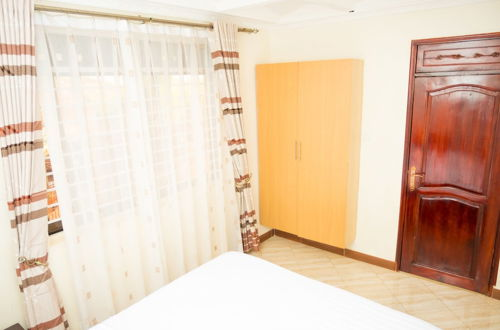 Photo 4 - Kampala Suburbs Apartment