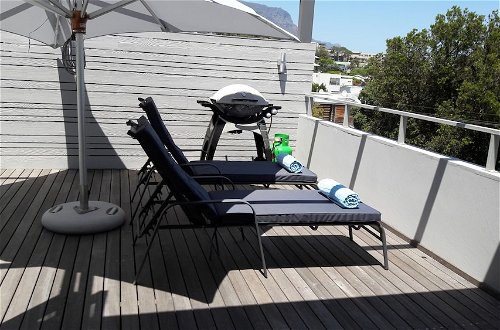 Photo 10 - Camps Bay Apartment