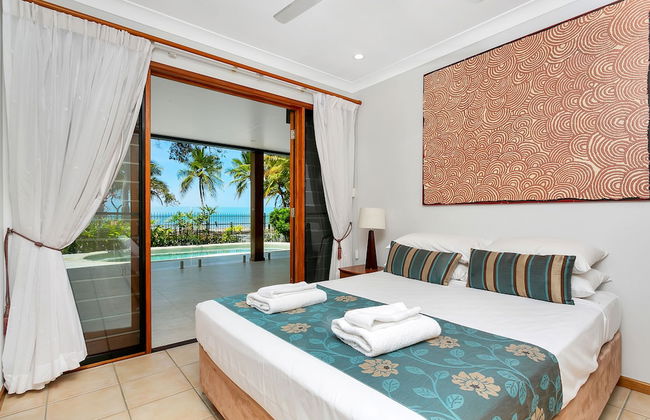 Reeflections Beachfront Holiday House - Foto 5