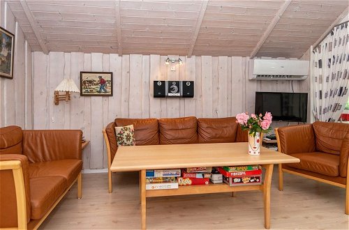 Photo 17 - 8 Person Holiday Home in Hovborg