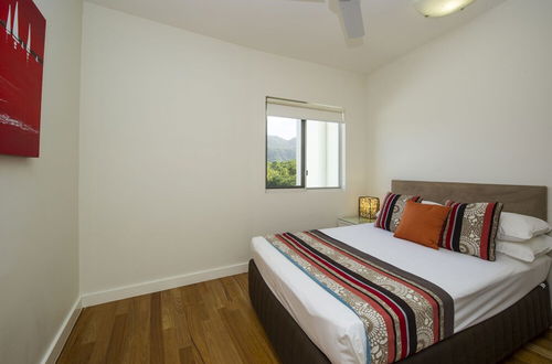 Photo 2 - Beachside Apartment 14