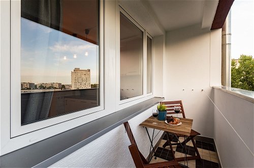 Photo 18 - Apartment Warsaw Solec by Renters
