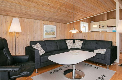 Photo 8 - 6 Person Holiday Home in Hjorring