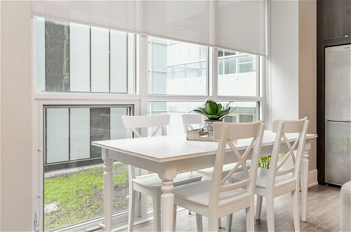 Foto 11 - QuickStay - Breathtaking 3-Bedroom in the Heart of Downtown