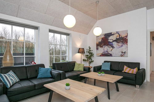 Photo 14 - 16 Person Holiday Home in Ulfborg