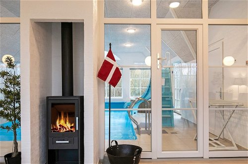 Photo 13 - 16 Person Holiday Home in Ulfborg